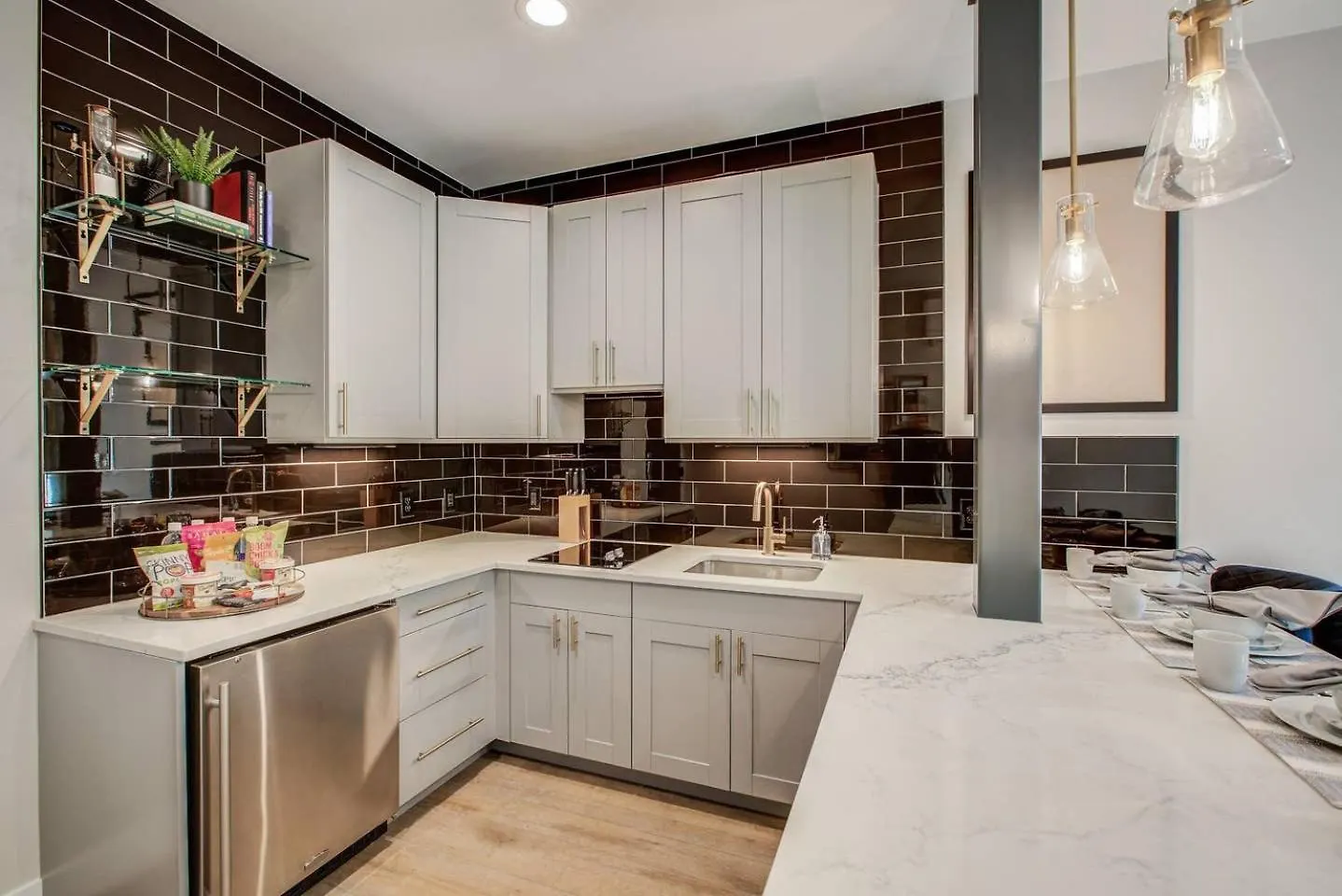 Apartment Utica 2 Bedroom 1 Bath With Full Kitchen Denver United States